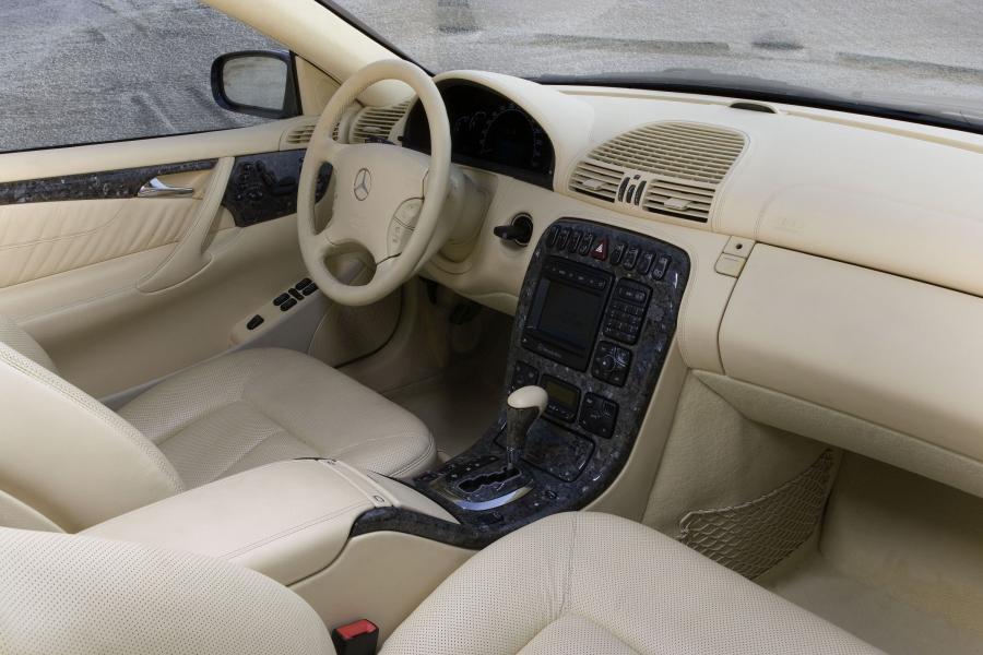  Mercedes-Benz CL-Class 1993 года  (фото 5 из 27)